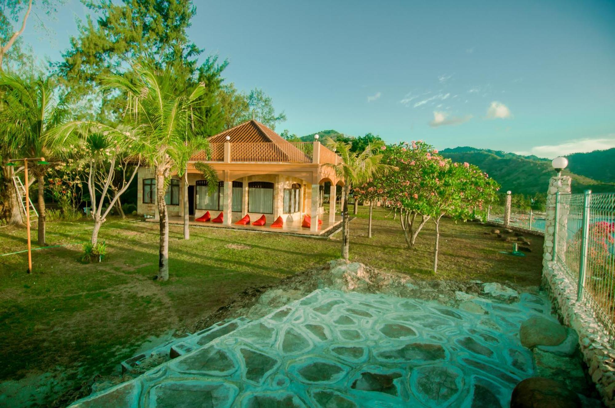 Gili View By Maza Vila Teluknarat Exterior foto