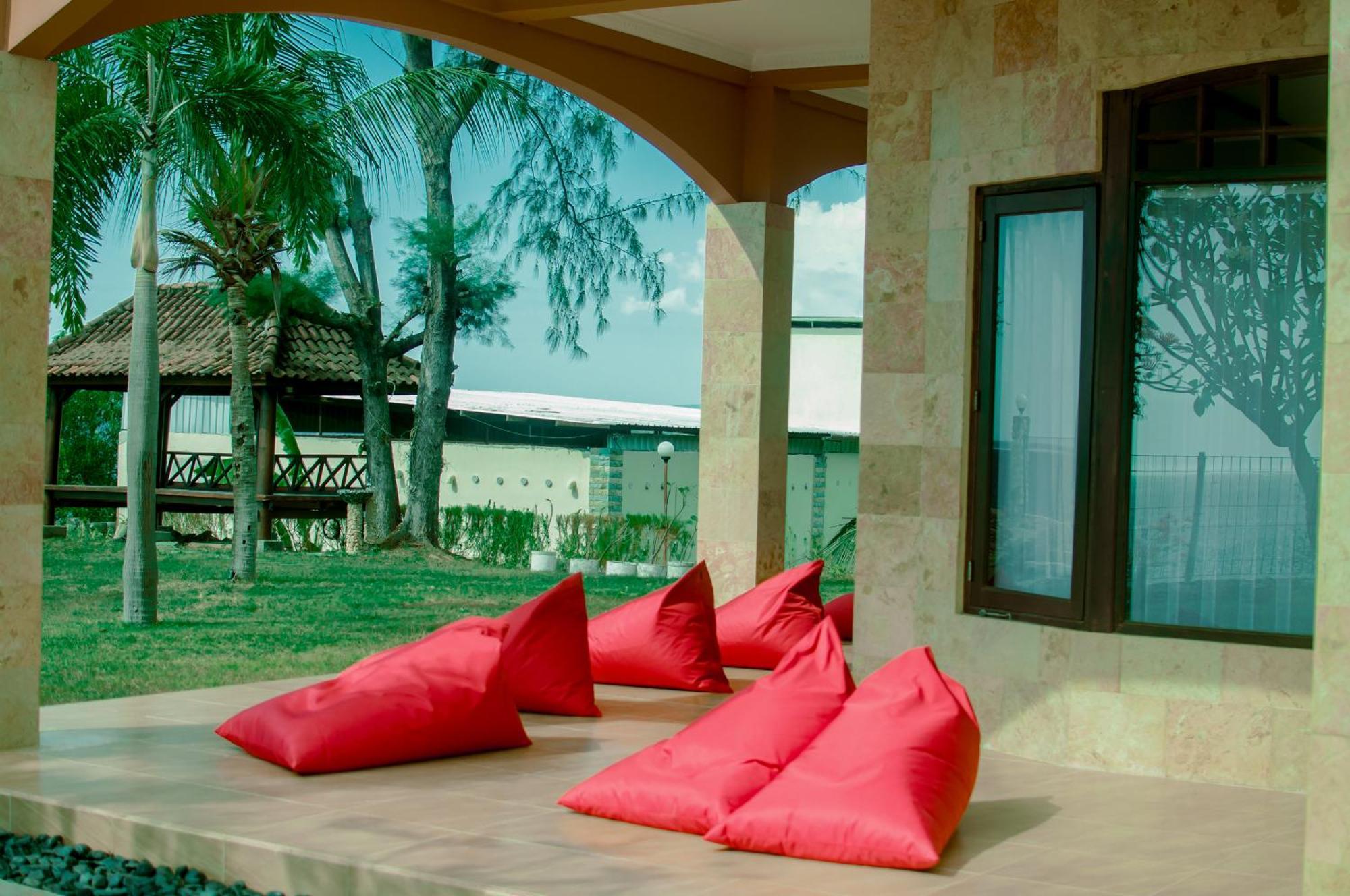 Gili View By Maza Vila Teluknarat Exterior foto
