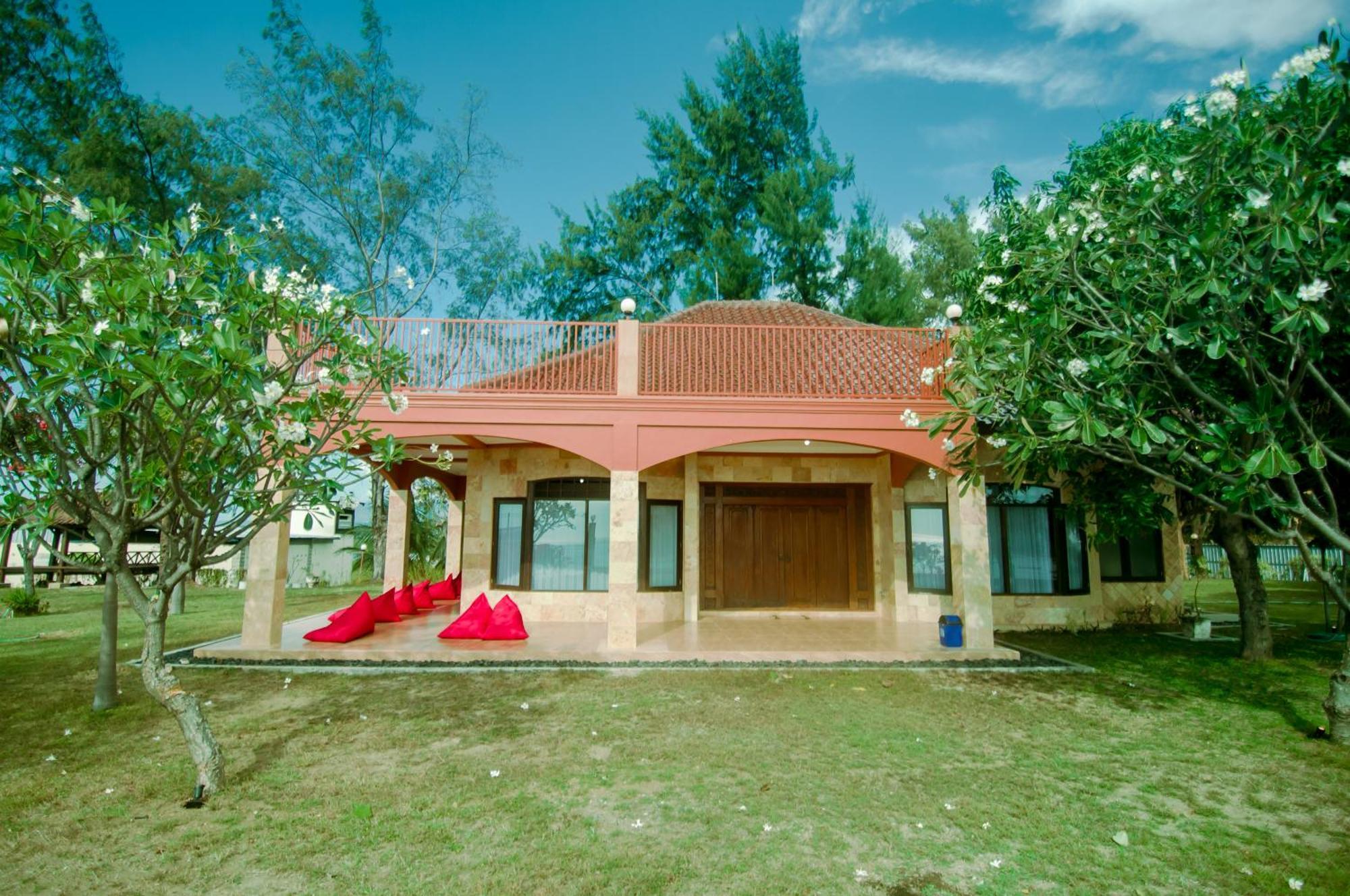 Gili View By Maza Vila Teluknarat Exterior foto