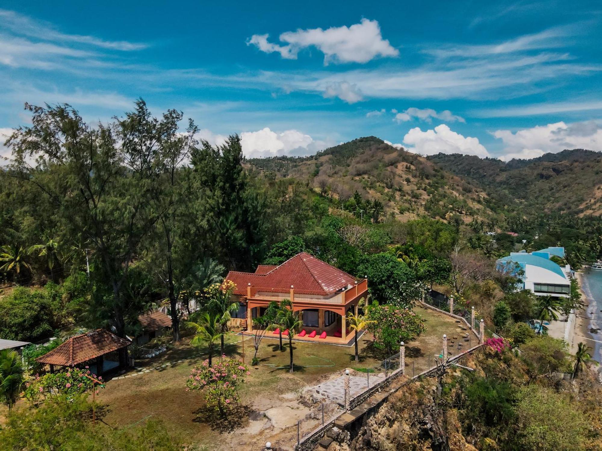 Gili View By Maza Vila Teluknarat Exterior foto